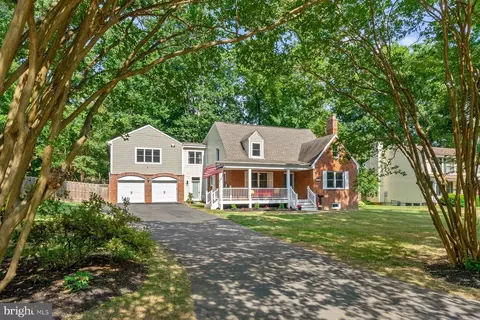 7126 Carol Ln, Falls Church, VA 22042