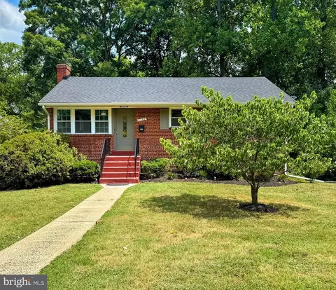 3235 Nealon Dr, Falls Church, VA 22042