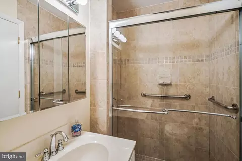 Bath - 1767 Wainwright Dr, Reston, VA 20190 photo 1 of 3