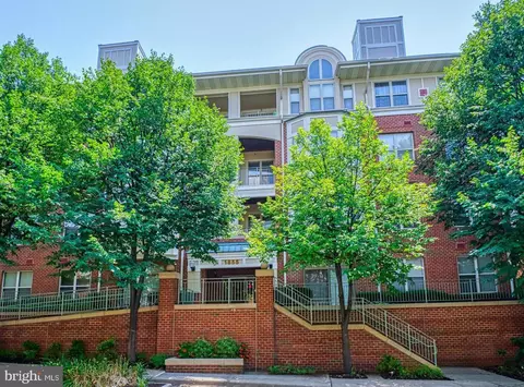 1855 Stratford Park Pl #210, Reston, VA 20190