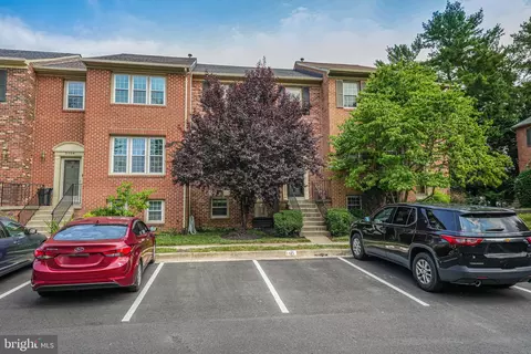 3106 Bradford Wood Ct, Oakton, VA 22124