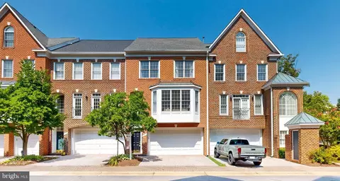 1333 Lessard Ln, Mclean, VA 22101