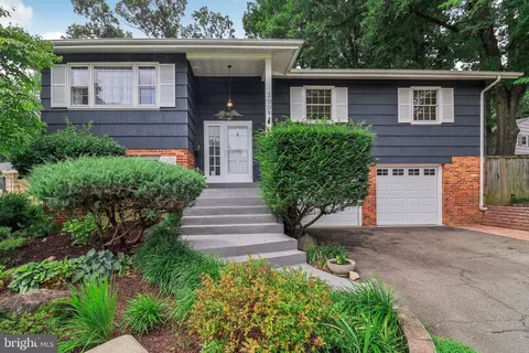 3008 Battersea Ln, Alexandria, VA 22309