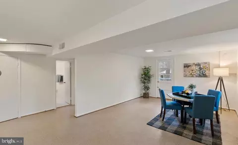 Dining - 6603 Harwood Pl, Springfield, VA 22152 photo 1 of 1