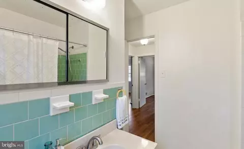 Entry Way - 6603 Harwood Pl, Springfield, VA 22152 photo 5 of 5