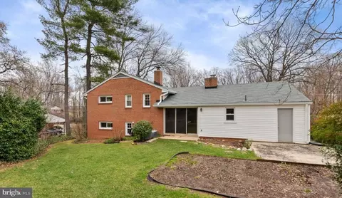 Exterior - 6603 Harwood Pl, Springfield, VA 22152 photo 3 of 5