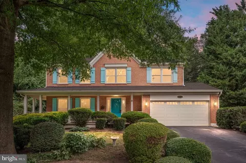 12534 Misty Water Dr, Herndon, VA 20170