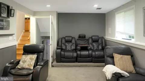 Entry Way - 8479 Summer Breeze Ln, Springfield, VA 22153 photo 2 of 2