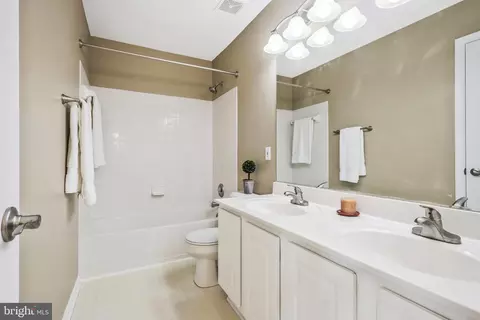 Bath - 7721 White Willow Ct, Springfield, VA 22153 photo 1 of 3