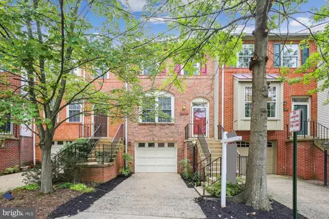 13125 Plotner Farm Rd, Herndon, VA 20171