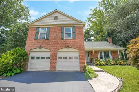 6404 Essex Ct, Springfield, VA 22152