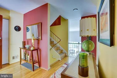 11558 Links Dr, Reston, VA 20190 photo 8