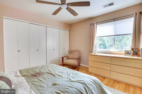 11558 Links Dr, Reston, VA 20190 photo 29