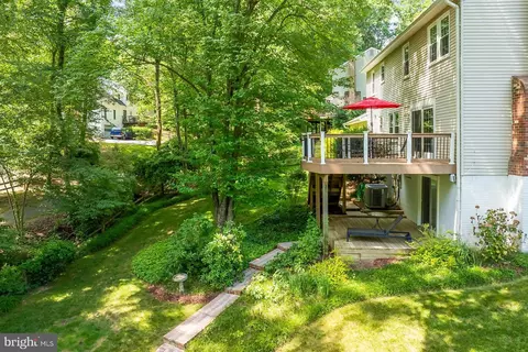 Exterior - 11307 Taffrail Ct, Reston, VA 20191 photo 14 of 18