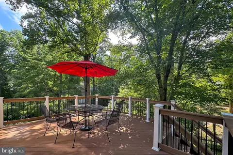 Exterior - 11307 Taffrail Ct, Reston, VA 20191 photo 7 of 18