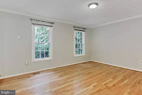 Living - 11307 Taffrail Ct, Reston, VA 20191 photo 8 of 10