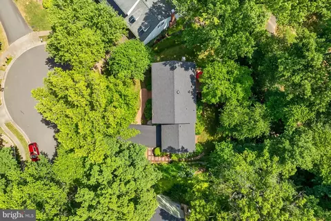 View/Area - 11307 Taffrail Ct, Reston, VA 20191 photo 4 of 10