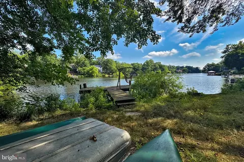 View/Area - 11307 Taffrail Ct, Reston, VA 20191 photo 6 of 10