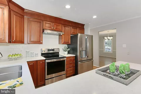 Kitchen - 11307 Taffrail Ct, Reston, VA 20191 photo 3 of 4