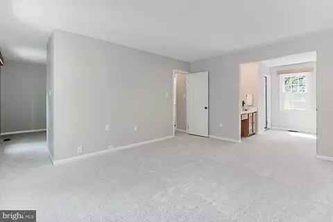 Bedroom - 11307 Taffrail Ct, Reston, VA 20191 photo 2 of 6