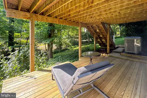 Exterior - 11307 Taffrail Ct, Reston, VA 20191 photo 10 of 18