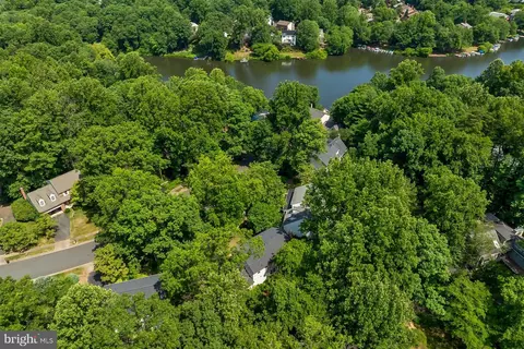 View/Area - 11307 Taffrail Ct, Reston, VA 20191 photo 5 of 10