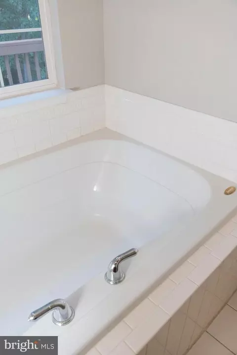 8437 Carmela Cir, Springfield, VA 22153 photo 42