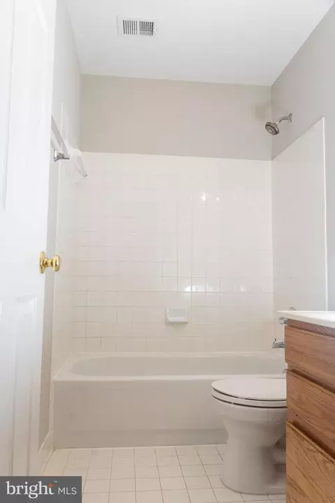 8437 Carmela Cir, Springfield, VA 22153 photo 31