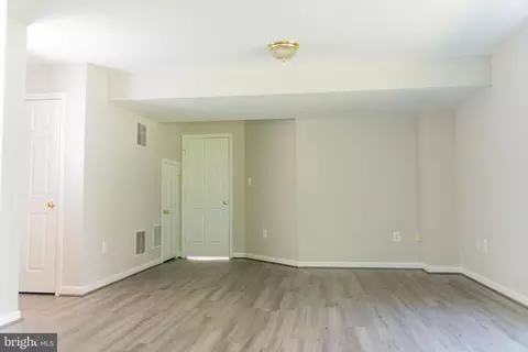 8437 Carmela Cir, Springfield, VA 22153 photo 8