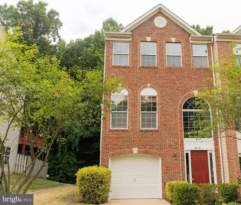8437 Carmela Cir, Springfield, VA 22153 photo 2