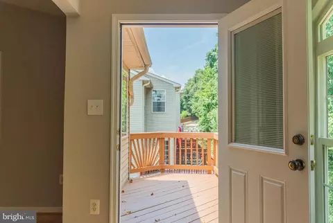 8437 Carmela Cir, Springfield, VA 22153 photo 34
