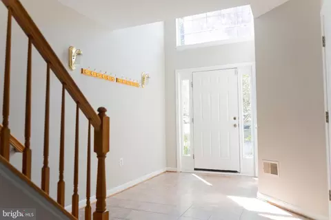 8437 Carmela Cir, Springfield, VA 22153 photo 12