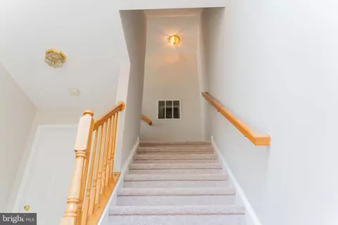 8437 Carmela Cir, Springfield, VA 22153 photo 11