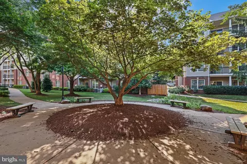 1570 Spring Gate Dr #7107, Mclean, VA 22102 photo 34