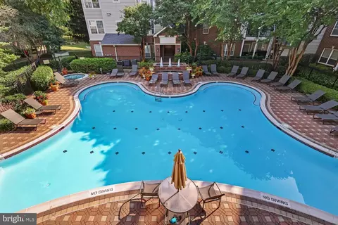 1570 Spring Gate Dr #7107, Mclean, VA 22102 photo 31
