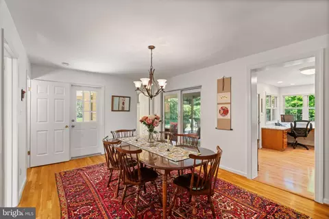 8617 Victoria Rd, Springfield, VA 22151 photo 16