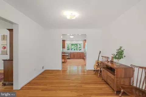 8617 Victoria Rd, Springfield, VA 22151 photo 9