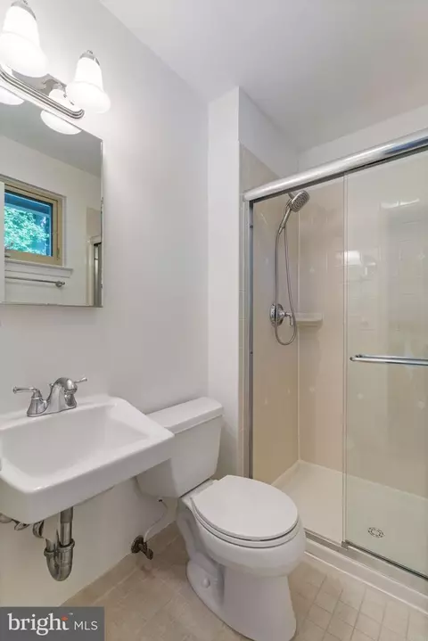 8617 Victoria Rd, Springfield, VA 22151 photo 27