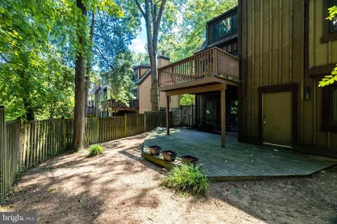 1512 Farsta Ct, Reston, VA 20190 photo 42