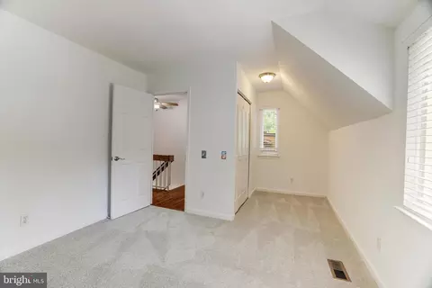 1512 Farsta Ct, Reston, VA 20190 photo 27