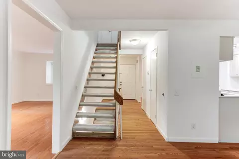 1512 Farsta Ct, Reston, VA 20190 photo 8