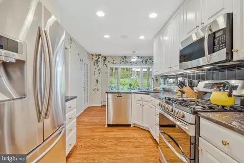 1504 Woodacre Dr, Mclean, VA 22101 photo 10