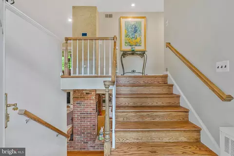 1504 Woodacre Dr, Mclean, VA 22101 photo 4