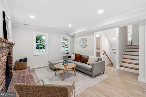 Living - 1848 Foxstone Dr, Vienna, VA 22182 photo 5 of 6