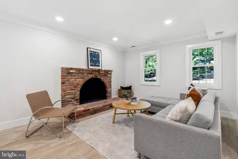 Living - 1848 Foxstone Dr, Vienna, VA 22182 photo 6 of 6