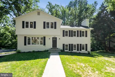 Exterior - 1848 Foxstone Dr, Vienna, VA 22182 photo 1 of 9