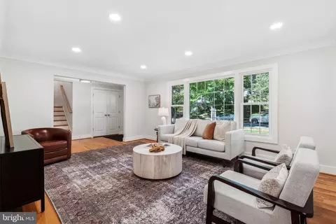 Living - 1848 Foxstone Dr, Vienna, VA 22182 photo 3 of 6