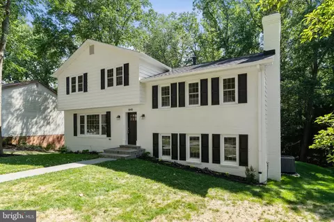 Exterior - 1848 Foxstone Dr, Vienna, VA 22182 photo 9 of 9