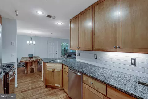 11400 Windleaf Ct #A, Reston, VA 20194 photo 21