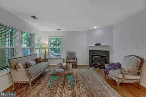 11400 Windleaf Ct #A, Reston, VA 20194 photo 8